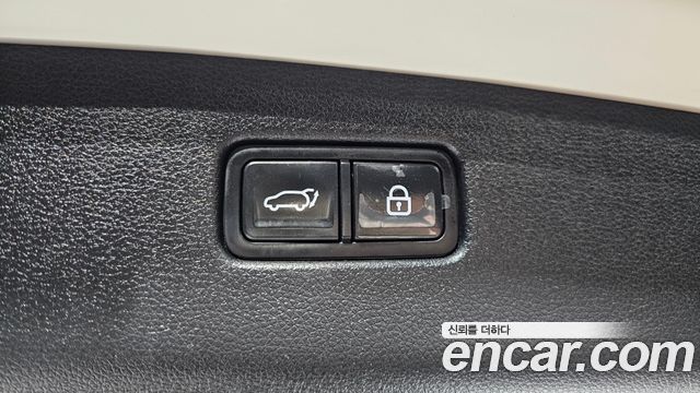 Genesis GV70 2021 — photo 20