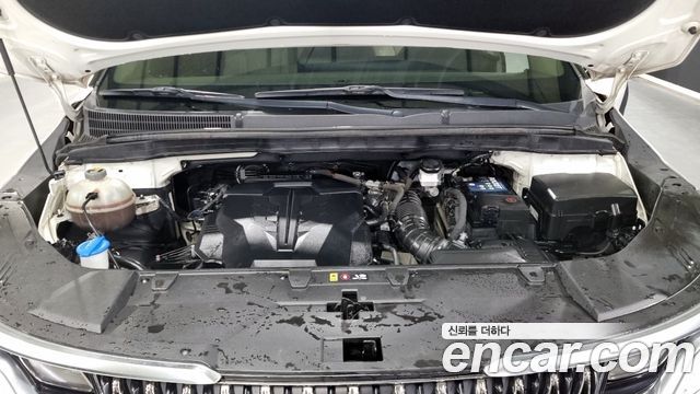 Kia Canival 2021 — photo 6