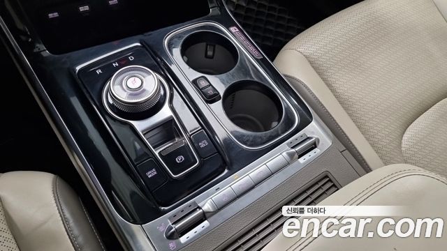 Kia Canival 2021 — photo 9