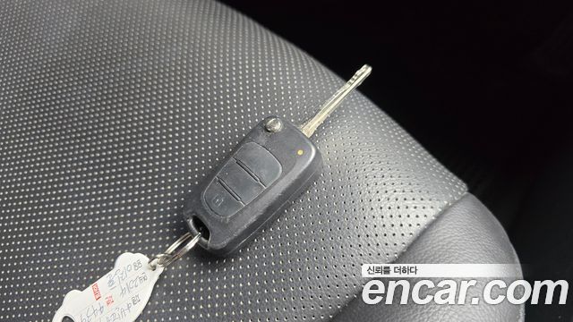 Hyundai AVANTE 2014 — photo 27