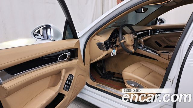 Porsche Panamera 2014 — photo 10