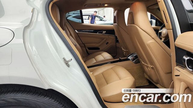Porsche Panamera 2014 — photo 12