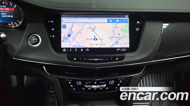 Cadillac CT6 2019 — photo 11