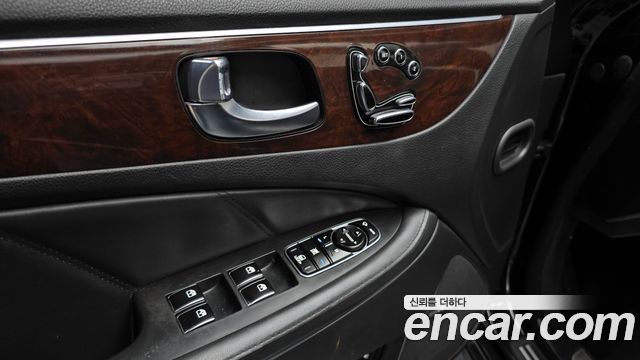 Hyundai Equus 2014 — photo 17