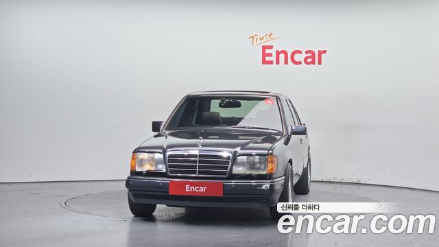 Mercedes-Benz E-Class 1996 — photo 3