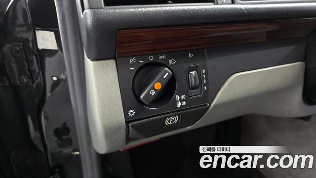 Mercedes-Benz E-Class 1996 — photo 14