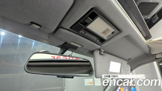 Mercedes-Benz E-Class 1996 — photo 17