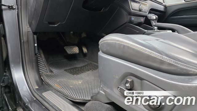 KG Mobility Rexton 2019 — photo 16