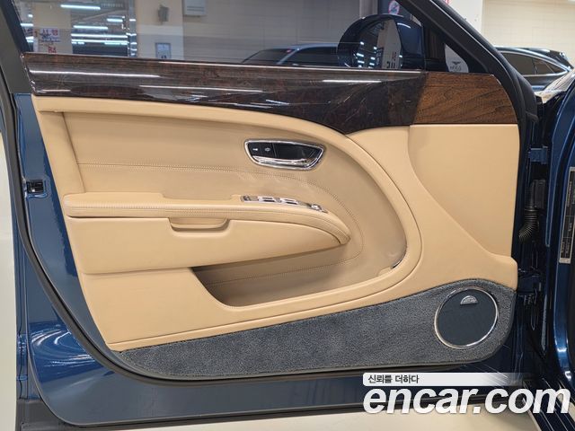 Bentley Mulsanne 2017 — photo 8