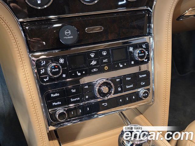 Bentley Mulsanne 2017 — photo 12