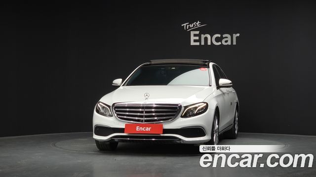 Mercedes-Benz E-Class 2017 — photo 3