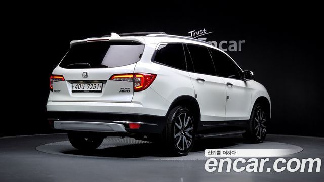 Honda Pilot 2019 — photo 2