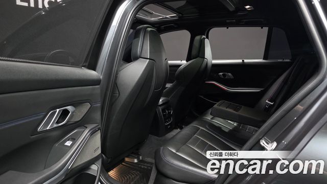 BMW 3-Series 2021 — photo 11