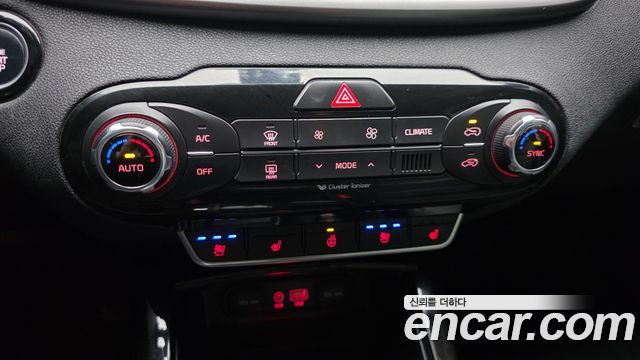 Kia Sorento 2015 — photo 22