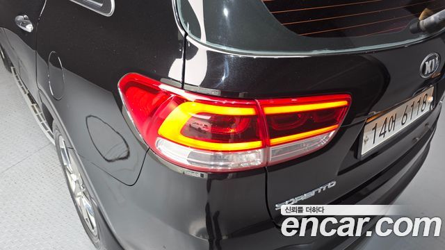 Kia Sorento 2015 — photo 9