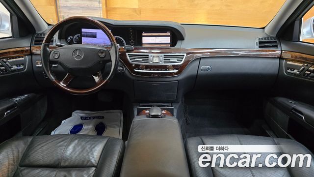 Mercedes-Benz S-Class 2007 — photo 8