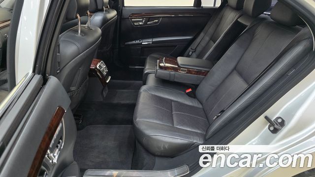 Mercedes-Benz S-Class 2007 — photo 13