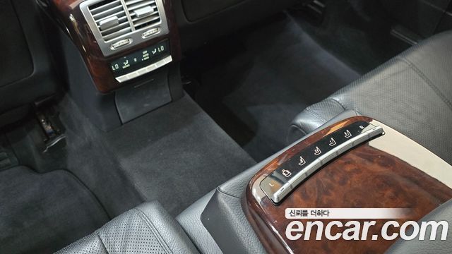 Mercedes-Benz S-Class 2007 — photo 17