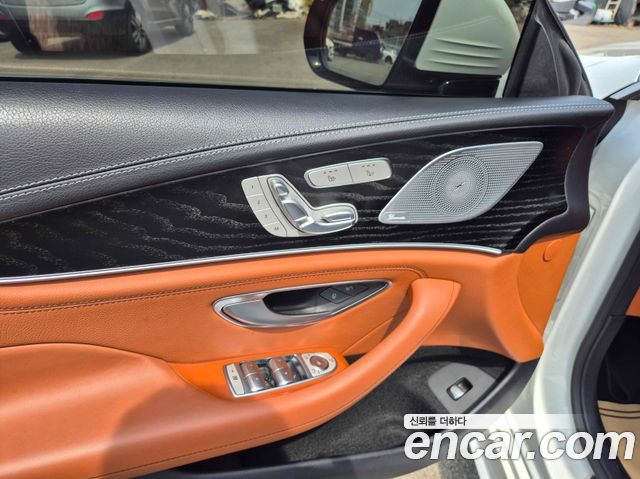Mercedes-Benz CLS-Class 2022 — photo 15