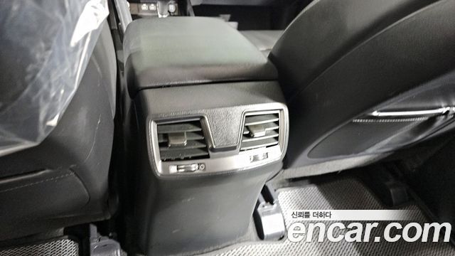 KG Mobility Rexton 2022 — photo 32
