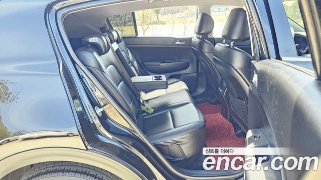 Kia Sportage 2018 — photo 18