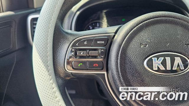 Kia Sportage 2018 — photo 23