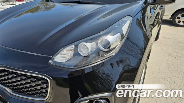 Kia Sportage 2018 — photo 8