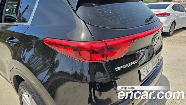 Kia Sportage 2018 — photo 9