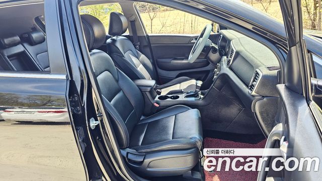 Kia Sportage 2018 — photo 16