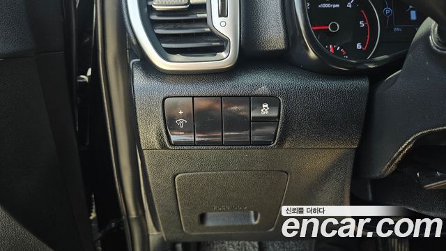 Kia Sportage 2018 — photo 28