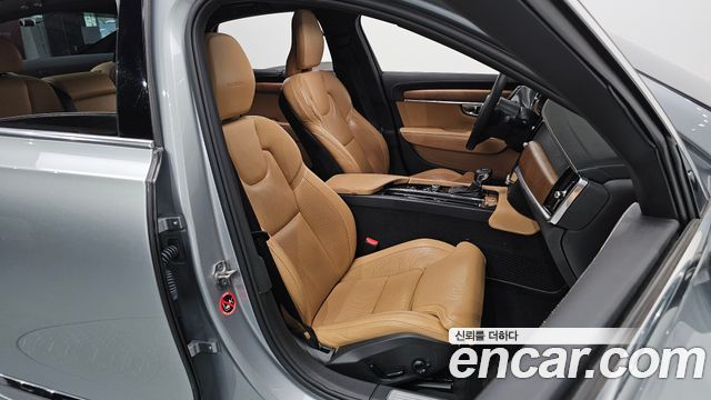 Volvo S90 2019 — photo 17