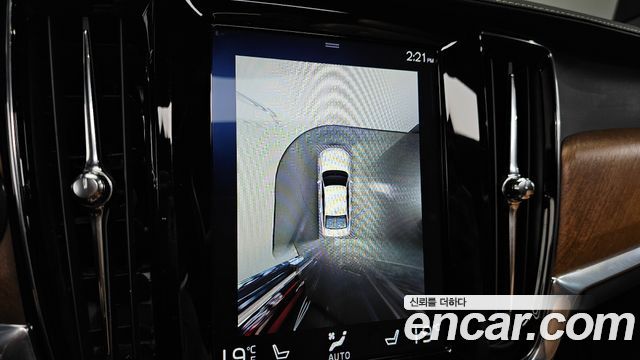 Volvo S90 2019 — photo 22