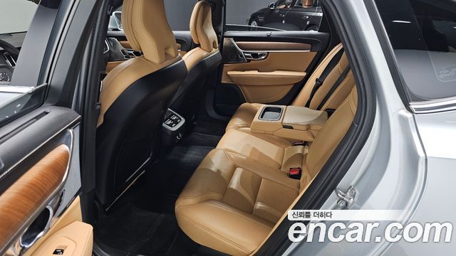 Volvo S90 2019 — photo 16