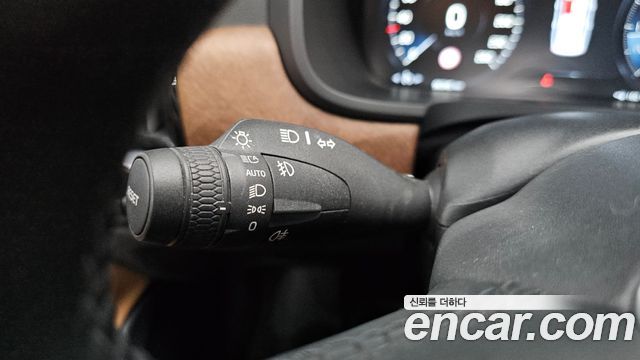 Volvo S90 2019 — photo 27