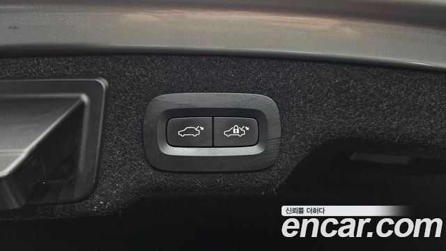 Volvo S90 2019 — photo 30