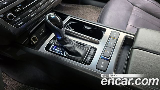 Hyundai Genesis 2016 — photo 12