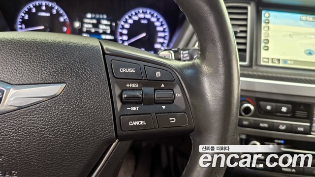 Hyundai Genesis 2016 — photo 22