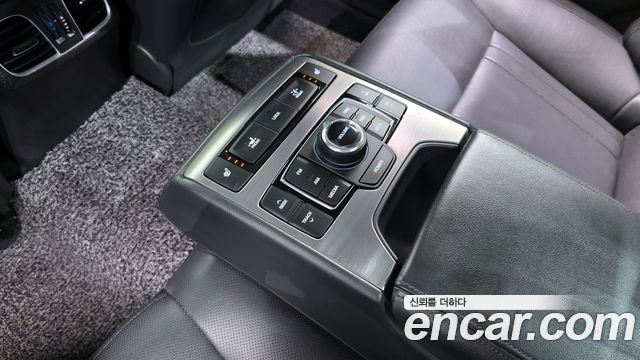 Hyundai Genesis 2016 — photo 25