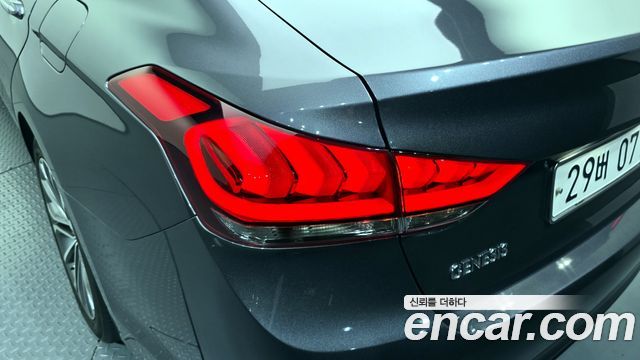 Hyundai Genesis 2016 — photo 9