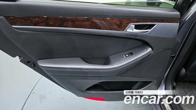 Hyundai Genesis 2016 — photo 15