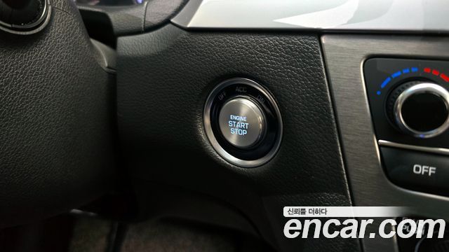 Hyundai Genesis 2016 — photo 28
