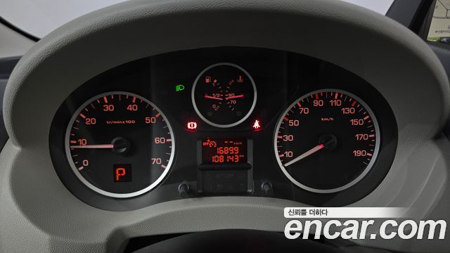Peugeot Expert 2013 — photo 8