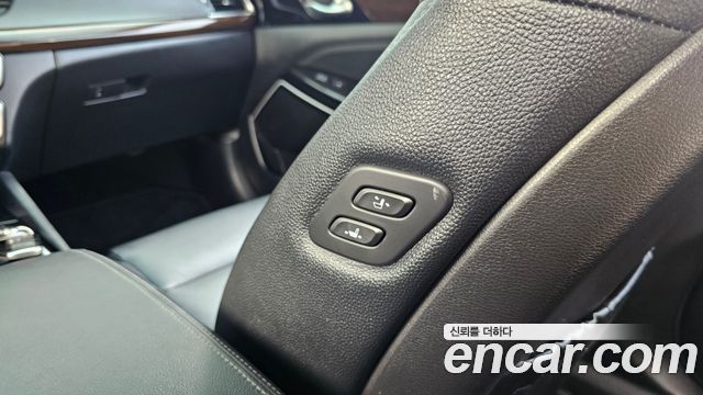 Kia K7 2018 — photo 16