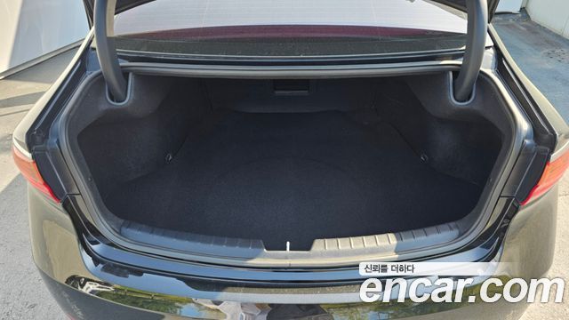 Kia K7 2018 — photo 17