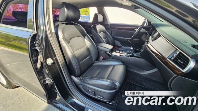 Kia K7 2018 — photo 18