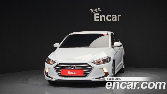 Hyundai AVANTE 2018 — photo 3