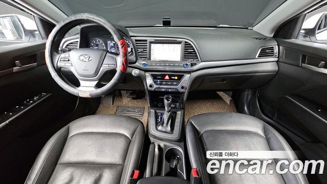 Hyundai AVANTE 2018 — photo 7