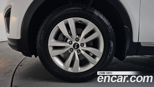 Kia Sorento 2016 — photo 5