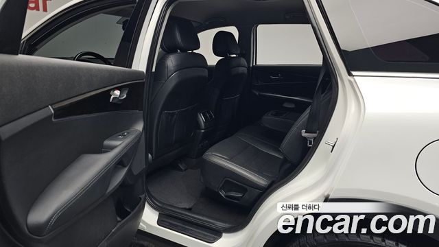 Kia Sorento 2016 — photo 17
