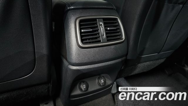 Kia Sorento 2016 — photo 31